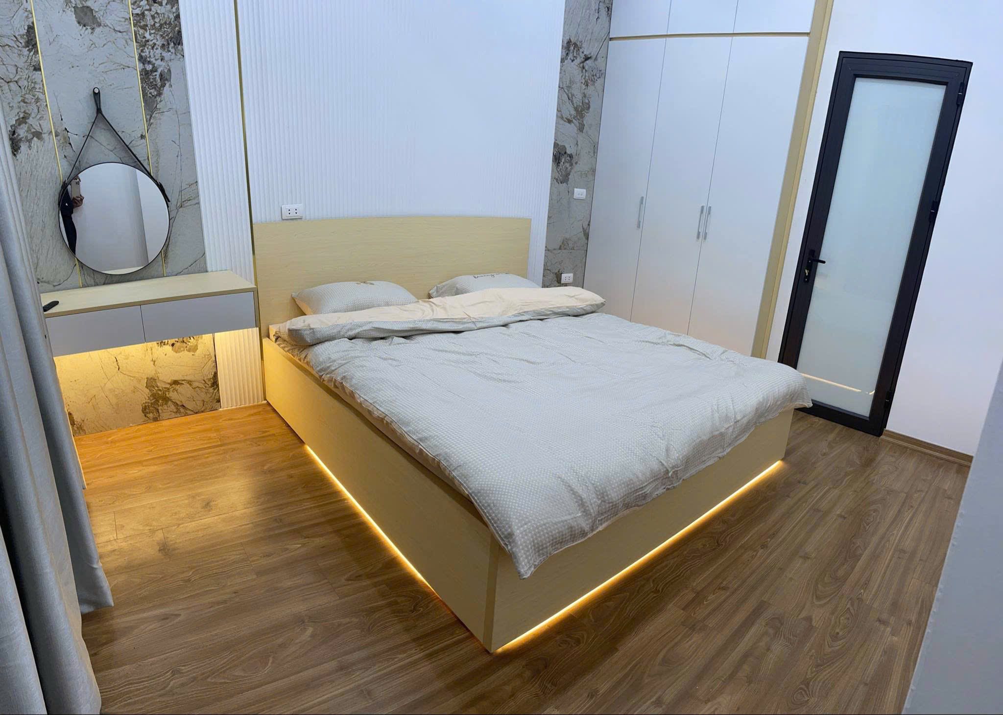 Cho thuê nhà Phố Khương Trung, 5 tầng x 25m2, 10.5 Triệu KD online kết hợp ở gđ, nhóm - Ảnh 2